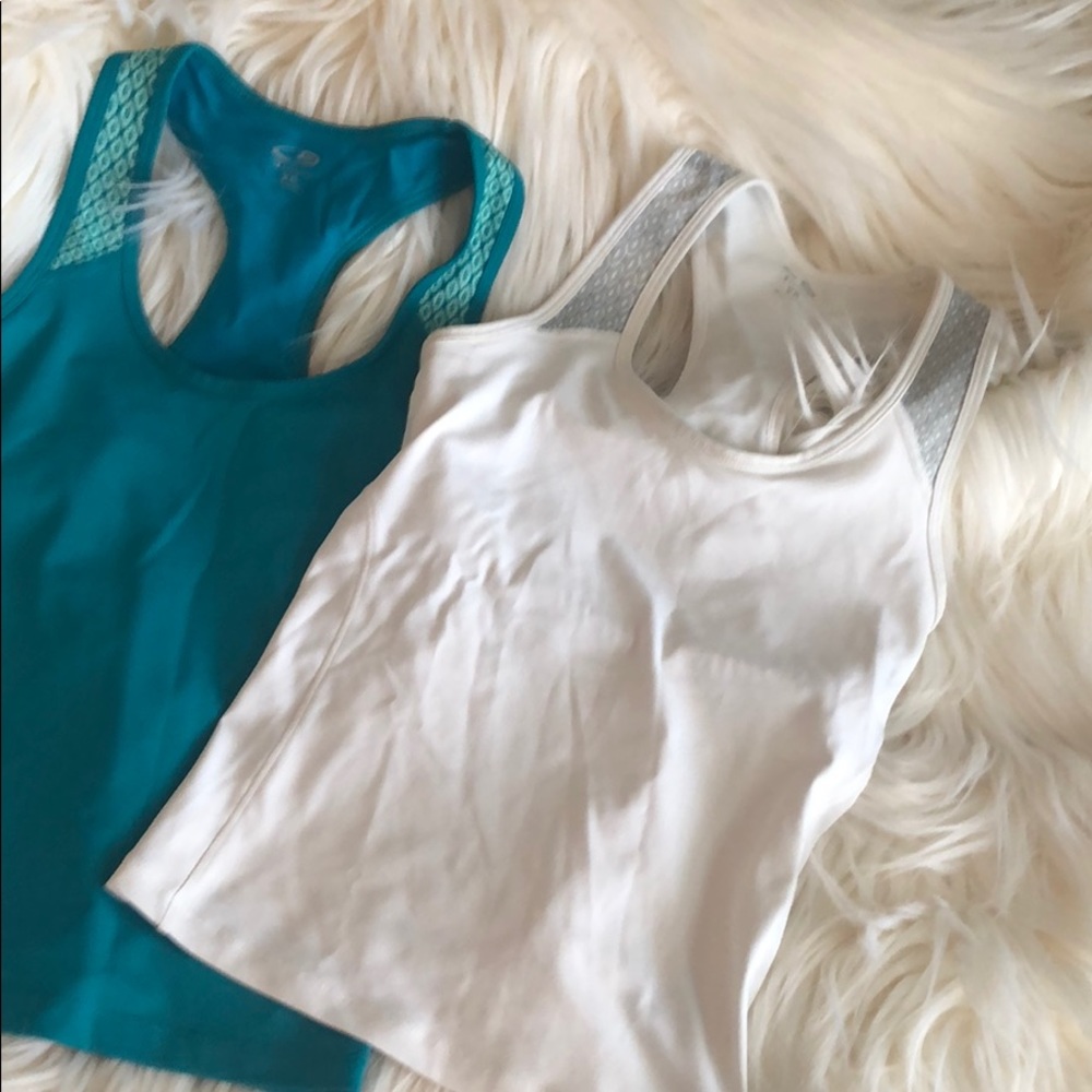 Workout tops